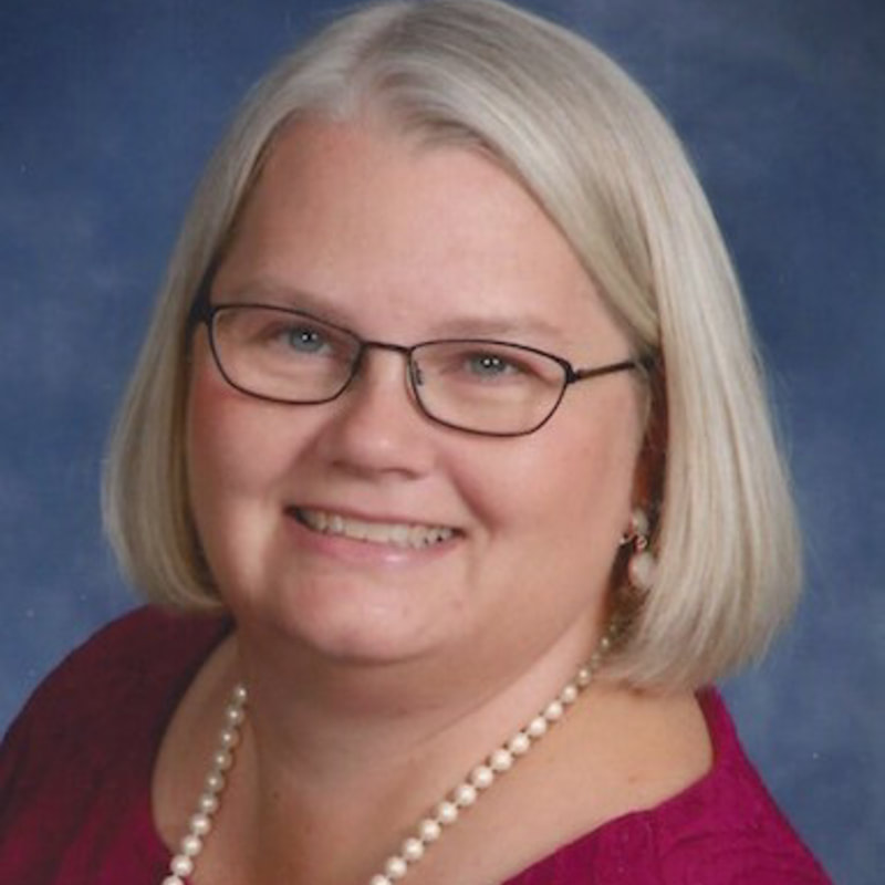Tracey Campbell Headshot